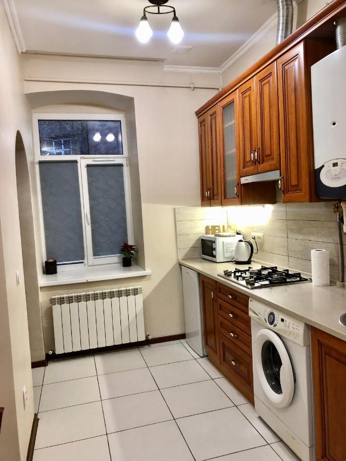 Old City Apartment With Parking Львов Экстерьер фото